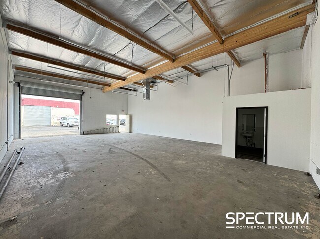 More details for 15225 Stagg St, Van Nuys, CA - Industrial for Lease