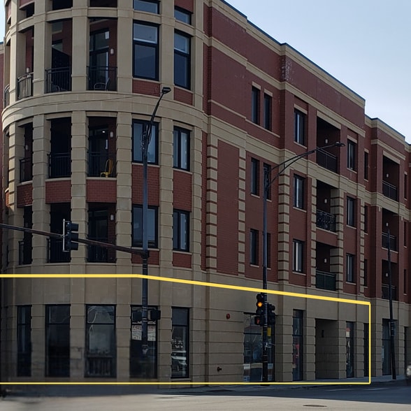 2823 W Belmont Ave, Chicago, IL à louer - Photo du bâtiment - Image 2 de 3