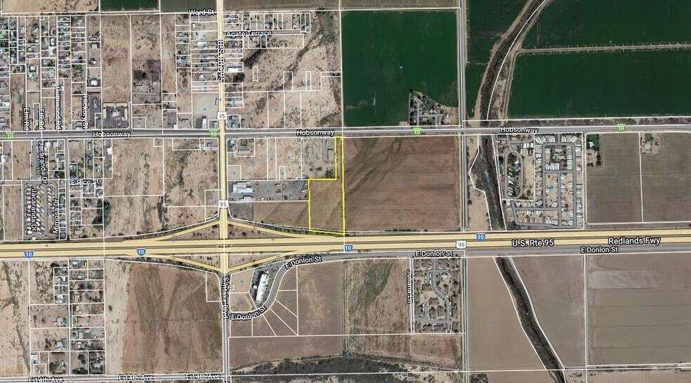 5.7 Acres Hobsonway, Blythe, CA à vendre - Photo du bâtiment - Image 2 de 4