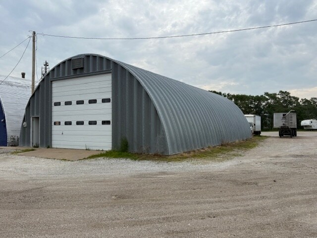 207 E Valley St, Valley, NE à vendre - Photo du bâtiment - Image 2 de 8