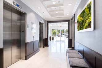 3507 Kyoto Gardens Dr, Palm Beach Gardens, FL à louer Photo du bâtiment- Image 2 de 9