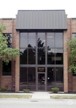 8340 Lincoln Ave, Skokie, IL for lease Building Photo- Image 1 of 1