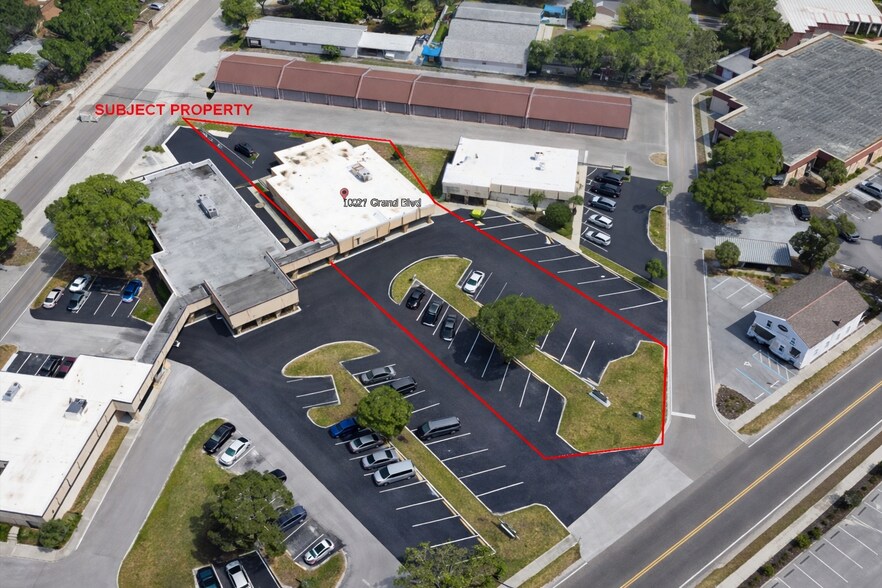 5321 Grand Blvd, New Port Richey, FL à vendre - Photo du bâtiment - Image 3 de 5