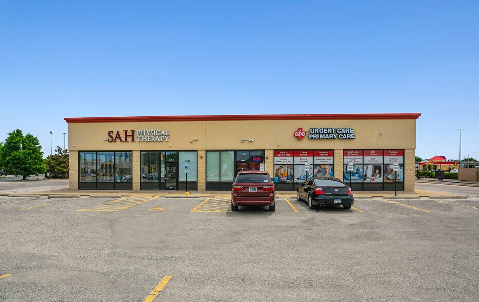 4601-4779 W Cermak Rd, Cicero, IL à louer - Photo du bâtiment - Image 3 de 18