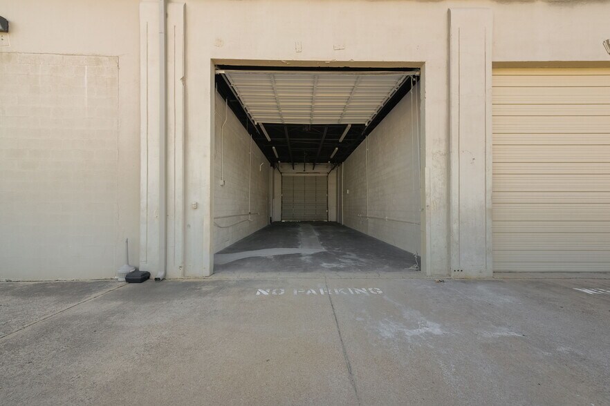 304 E Vickery Blvd, Fort Worth, TX à louer - Photo du bâtiment - Image 3 de 14