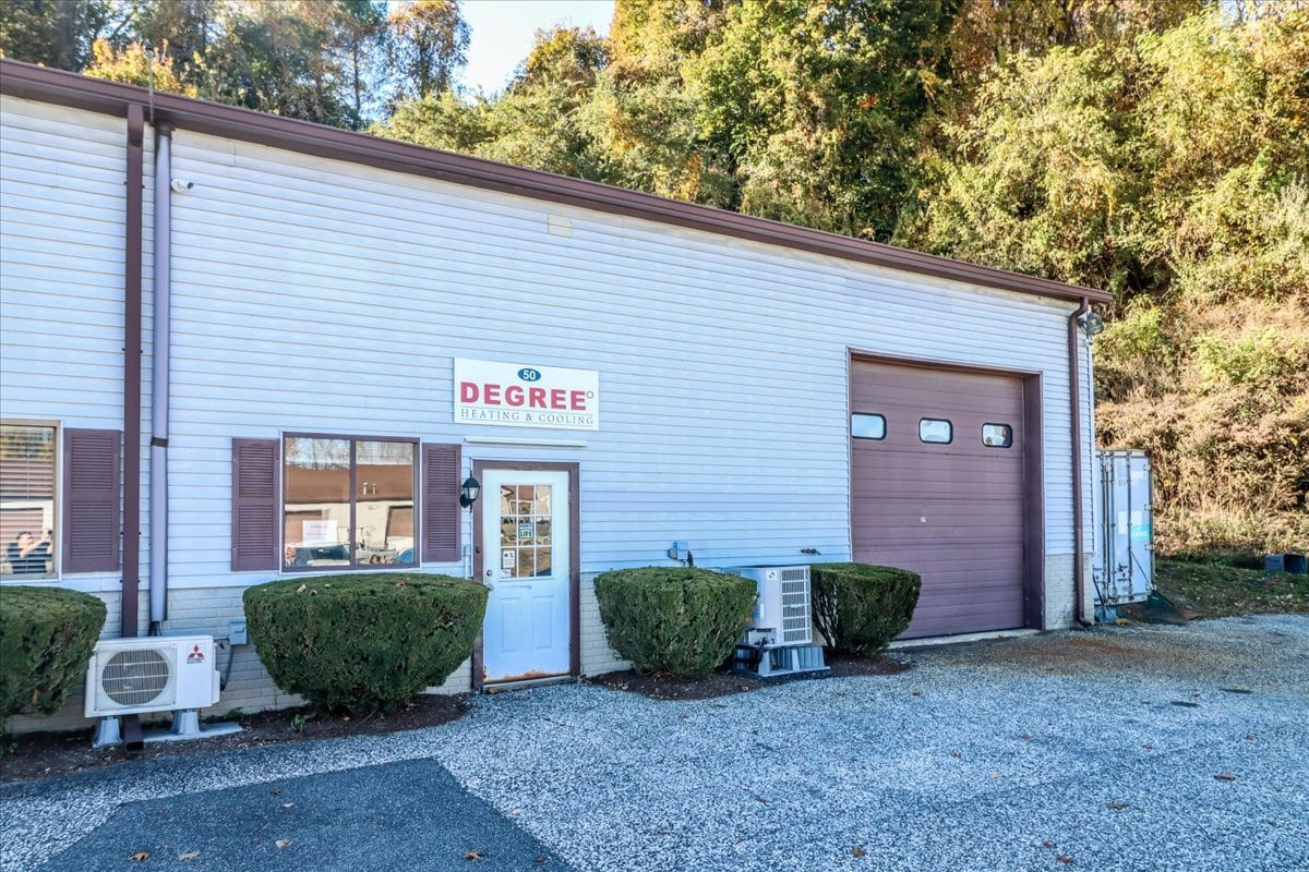 50 S End Plz, New Milford, CT for sale Building Photo- Image 1 of 5