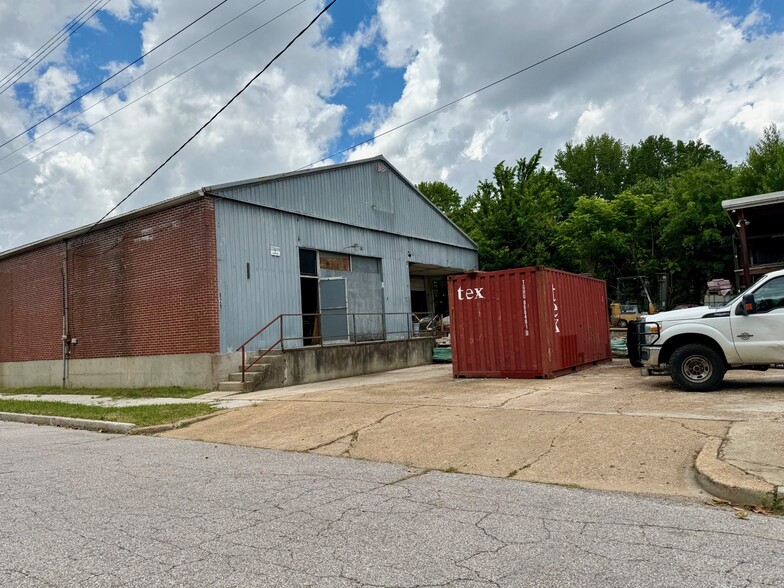 825 Rozelle St, Memphis, TN for sale - Building Photo - Image 3 of 10