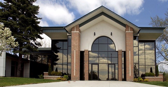 More details for 860 Summit St, Elgin, IL - Office for Sale