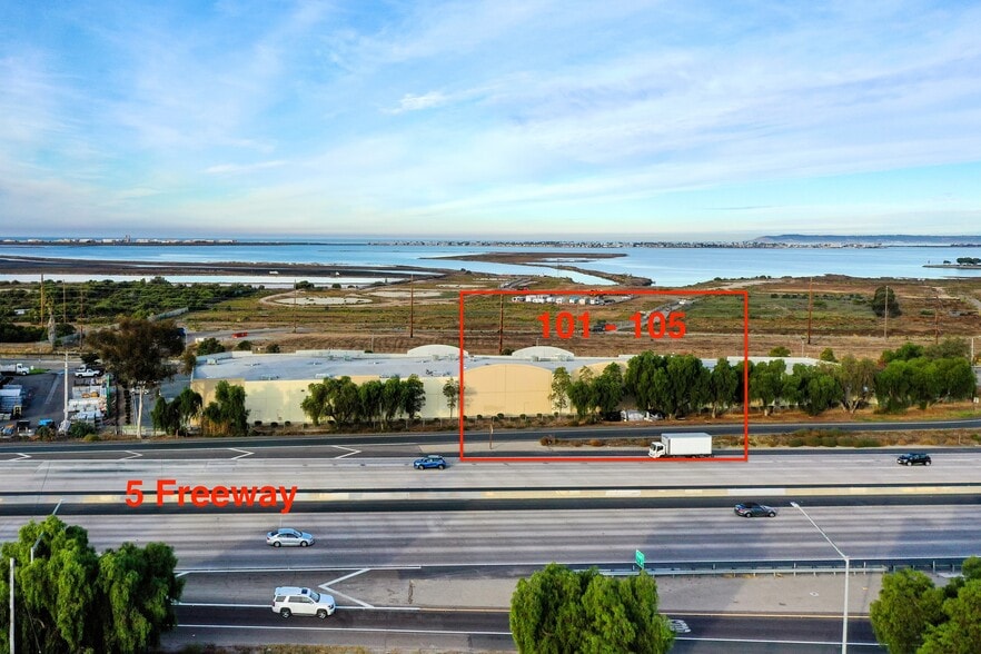 995 Bay Blvd, Chula Vista, CA for lease - Building Photo - Image 2 of 11