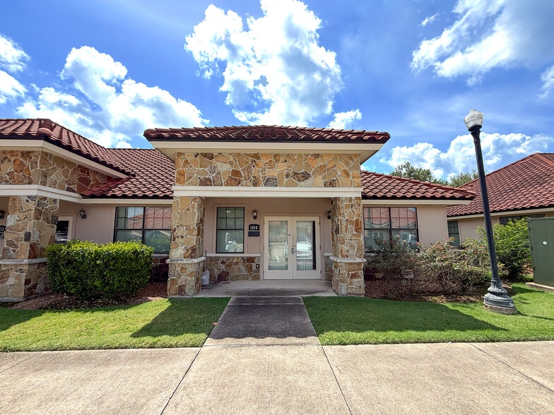 4502 Riverstone Blvd, Missouri City, TX à louer - Photo du bâtiment - Image 1 de 55