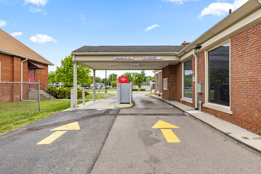 23700 Goddard Rd, Taylor, MI for lease - Building Photo - Image 3 of 58