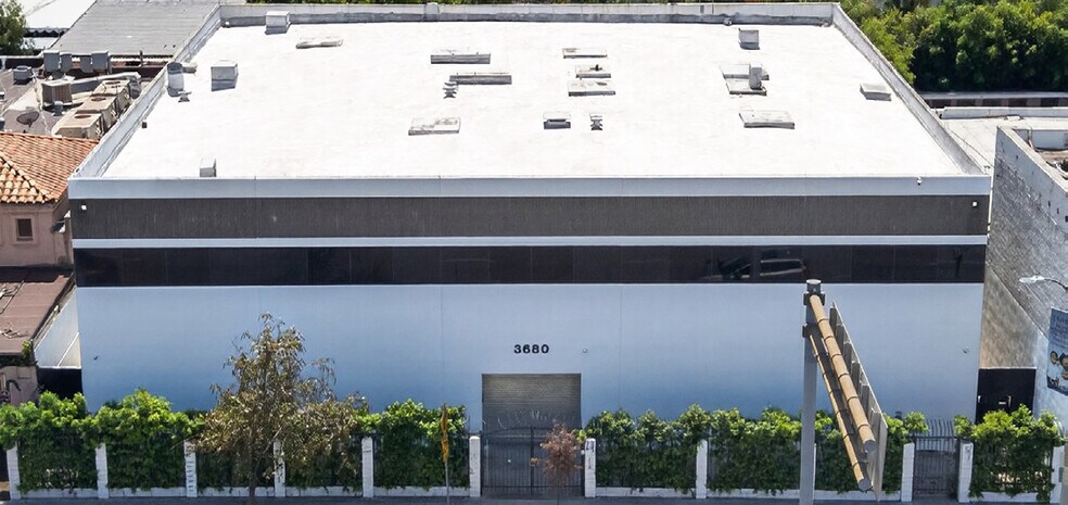 3680 Beverly Blvd, Los Angeles, CA à vendre - Photo du bâtiment - Image 2 de 8