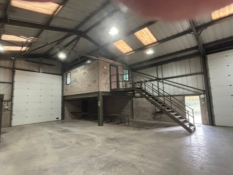 29 Beckery Rd, Glastonbury à vendre - Photo du bâtiment - Image 3 de 4