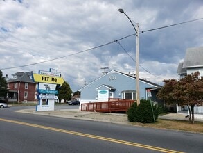 501 E Main St, Palmyra, PA for lease Interior Photo- Image 2 of 9
