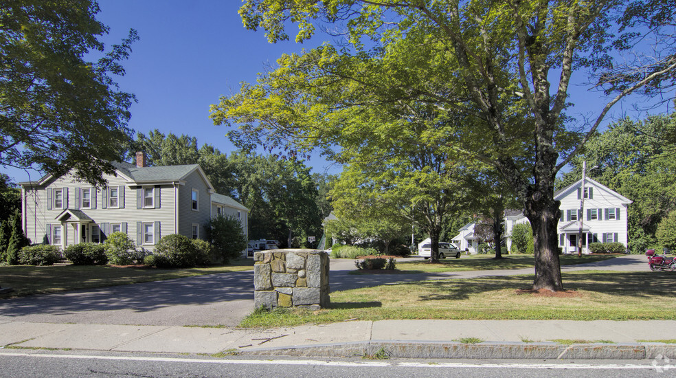 120 N Main St, North Smithfield, RI à vendre - Photo principale - Image 1 de 1