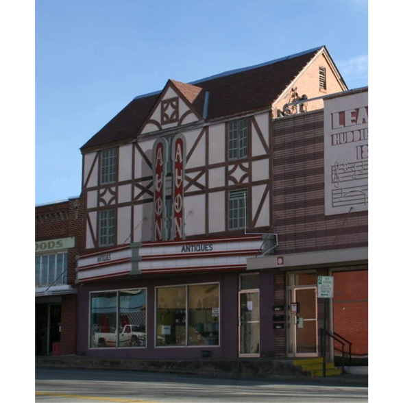 1219 Sam Houston Ave, Huntsville, TX à louer - Photo principale - Image 1 de 3