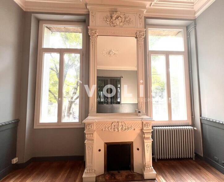 Bureau dans Bordeaux à vendre - Photo du bâtiment - Image 2 de 6