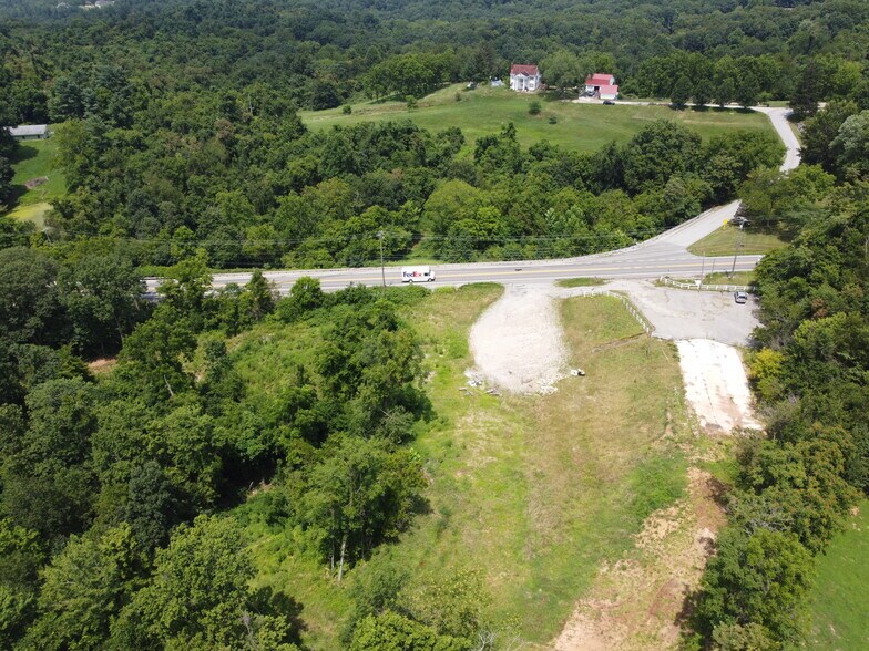 5854 Emerson Ave, Parkersburg, WV à vendre - Photo du bâtiment - Image 3 de 12