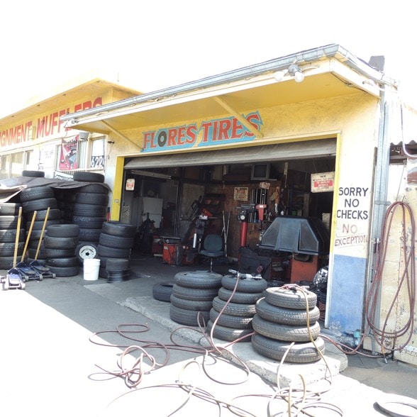 6224 S Figueroa St, Los Angeles, CA for lease - Building Photo - Image 3 of 8