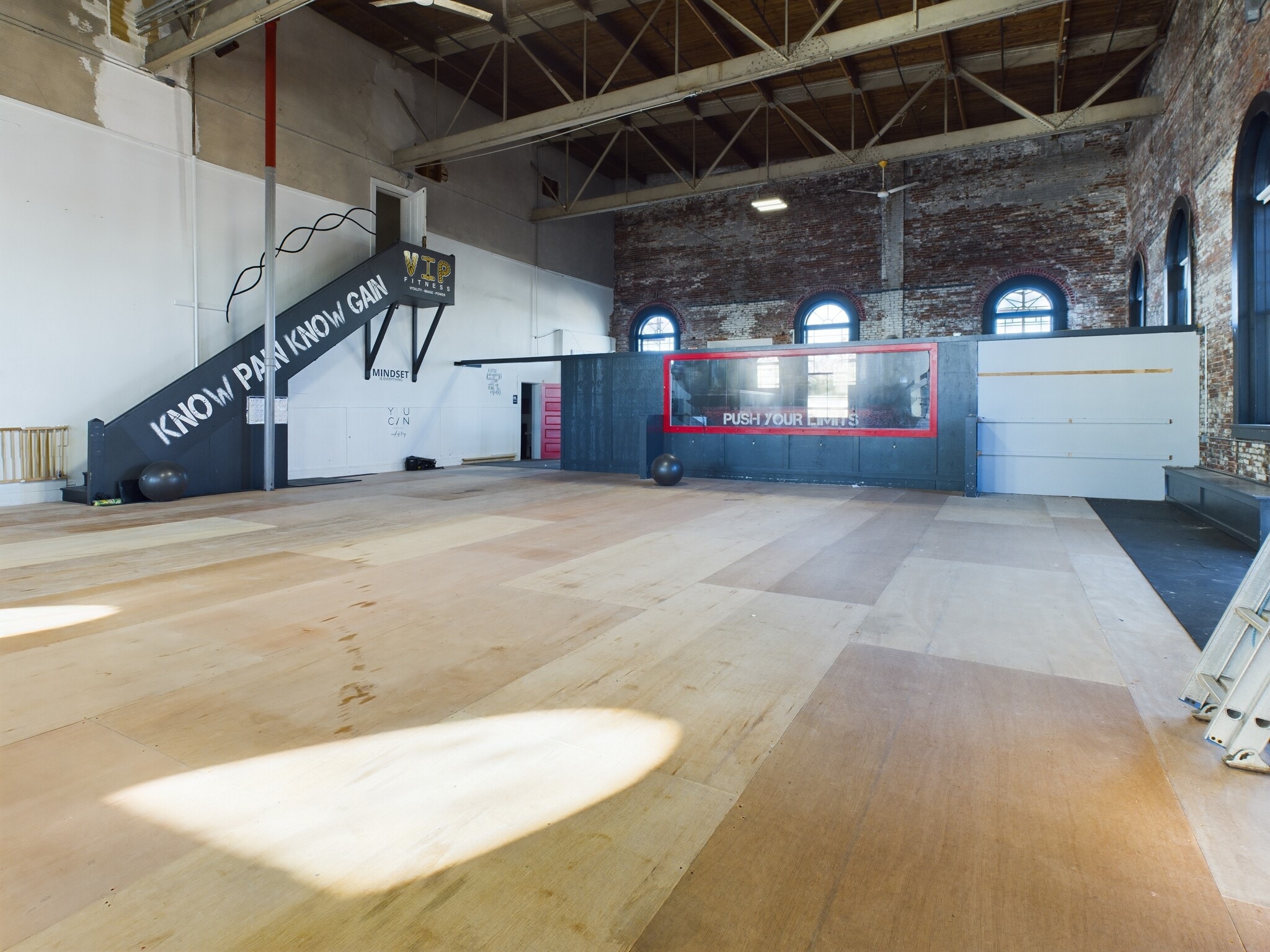 11-13 Pleasant St, Gloucester, MA à louer Photo intérieure- Image 1 de 9