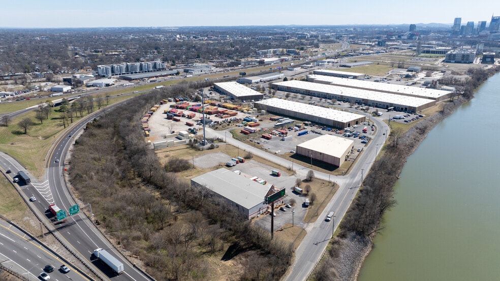 905B Cowan St, Nashville, TN for lease - Building Photo - Image 2 of 2