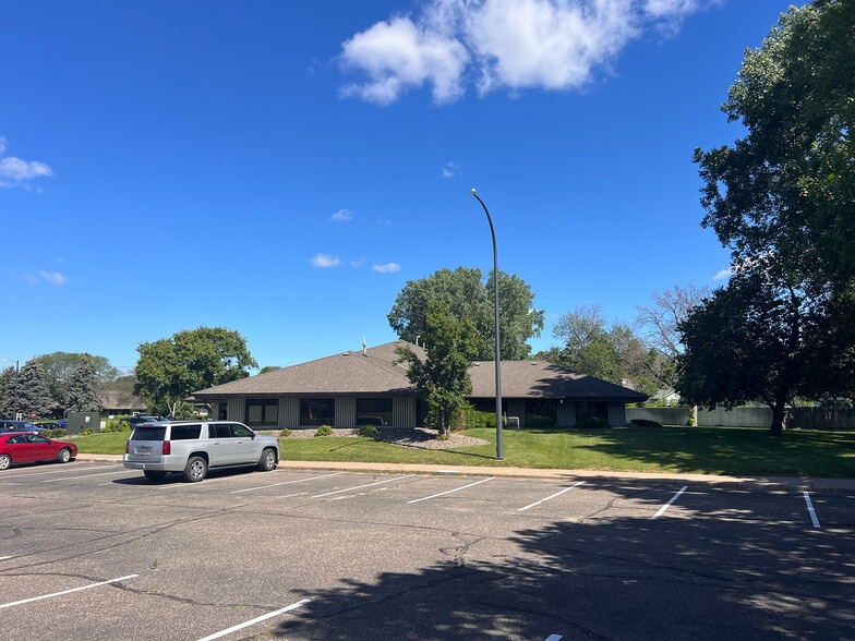 6800 78th Ave N, Brooklyn Park, MN for lease - Building Photo - Image 2 of 15