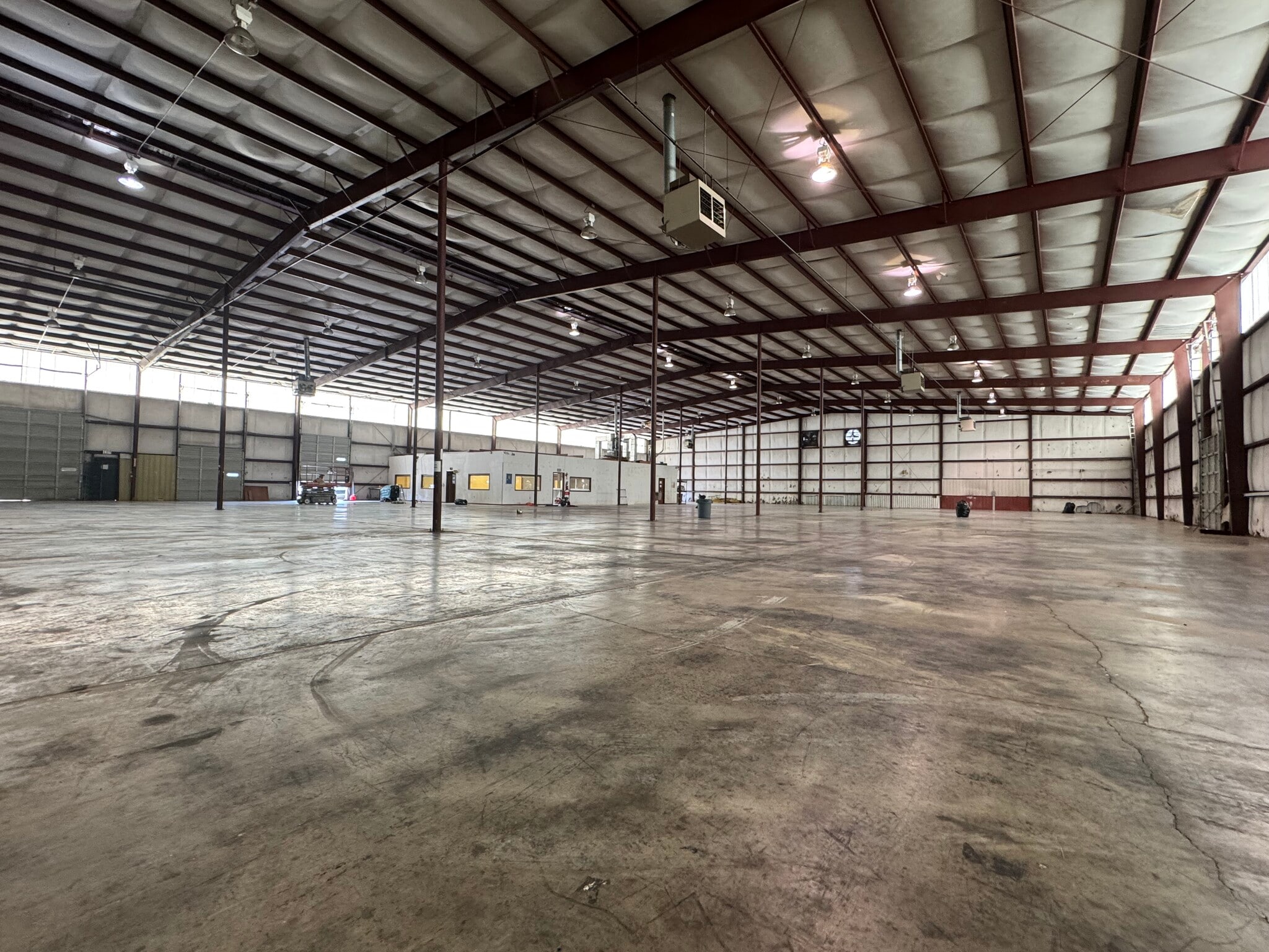 160 Industrial Dr, Jackson, MS for lease Building Photo- Image 1 of 6