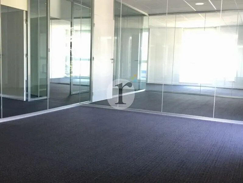 Office in Roncq for lease Interior Photo- Image 1 of 5