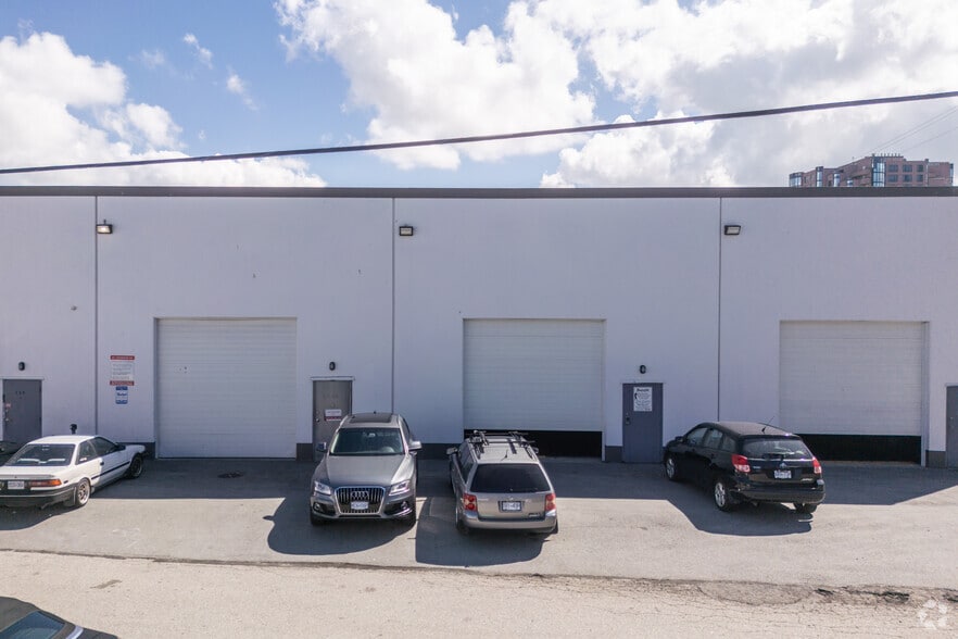 5811 Cedarbridge Way, Richmond, BC for lease - Building Photo - Image 3 of 3