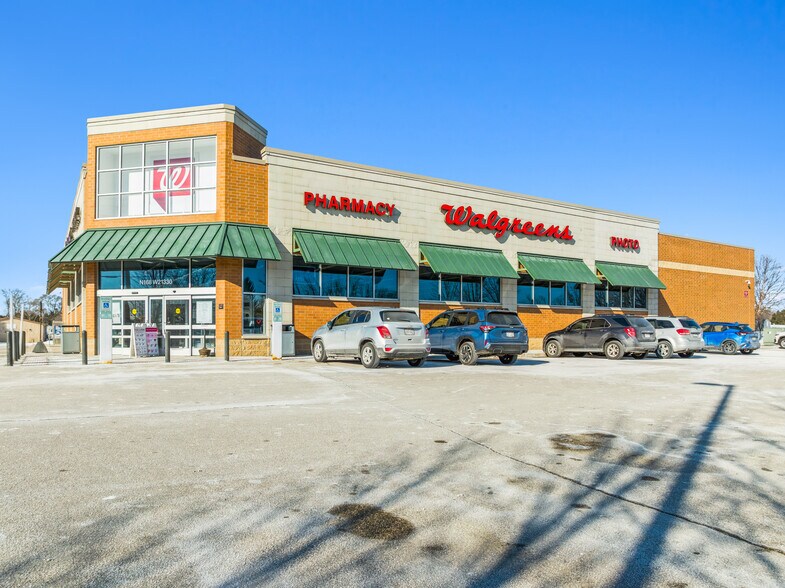 N 168 W 21330 Main St, Jackson, WI à vendre - Photo du bâtiment - Image 2 de 10