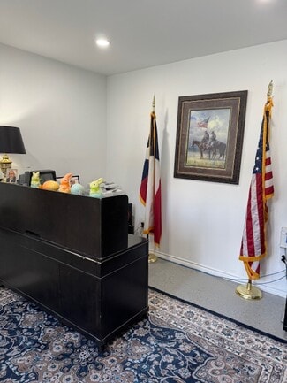 More details for 18723 Mirror Lake Dr, Spring, TX - Coworking for Lease