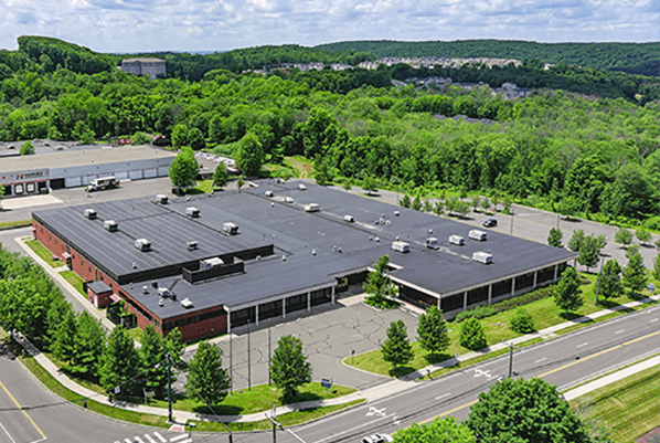 43 Old Ridgebury Rd, Danbury, CT à louer - Photo du bâtiment - Image 2 de 8