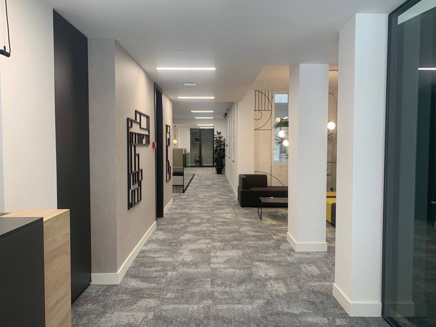 Calle de Edgar Neville, 33, Madrid, Madrid for lease Primary Photo- Image 1 of 3
