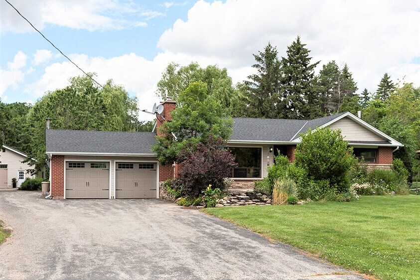 1099 Burnhamthorpe Rd, Oakville, ON à vendre Photo principale- Image 1 de 1