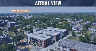 301 SE G St, Bentonville, AR à louer Photo intérieure- Image 2 de 8