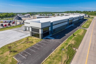 2880 Arnold Tenbrook Rd, Arnold, MO à louer Aérien- Image 1 de 8
