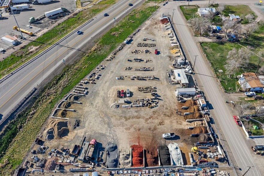 2090 NW 11th St, Ontario, OR for sale - Primary Photo - Image 1 of 7