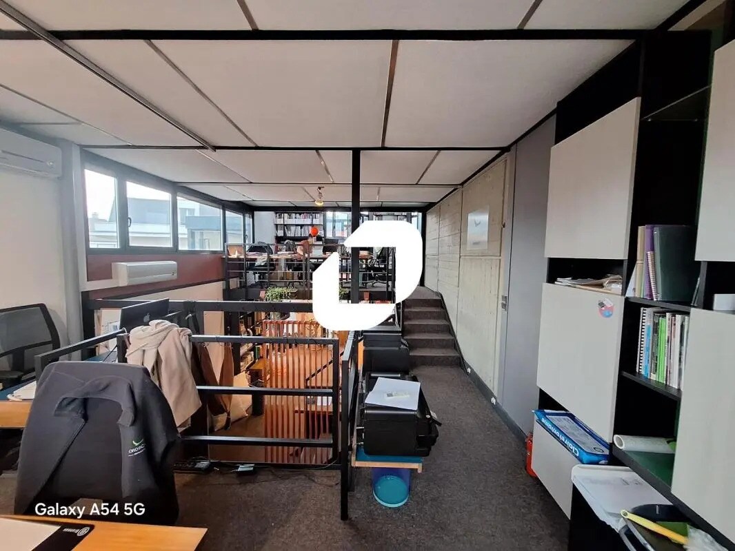 Bureau dans Sèvres à louer Photo du bâtiment- Image 1 de 7