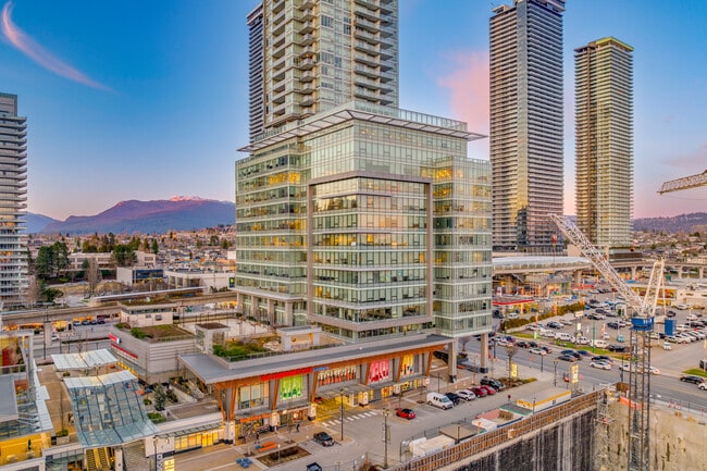 Plus de détails pour 4402 Skyline Dr, Burnaby, BC - Bureau à louer