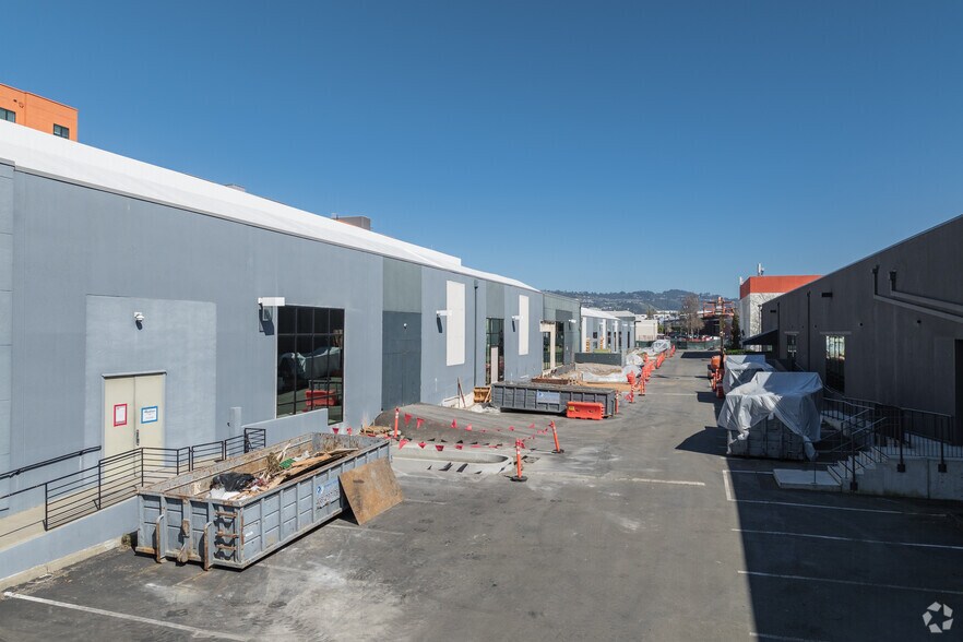 6601 Shellmound St, Emeryville, CA à louer - Photo du bâtiment - Image 3 de 9