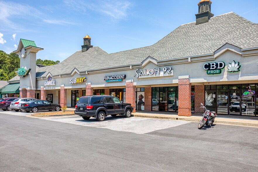 12035 Highway 92, Woodstock, GA à louer - Photo du bâtiment - Image 2 de 2