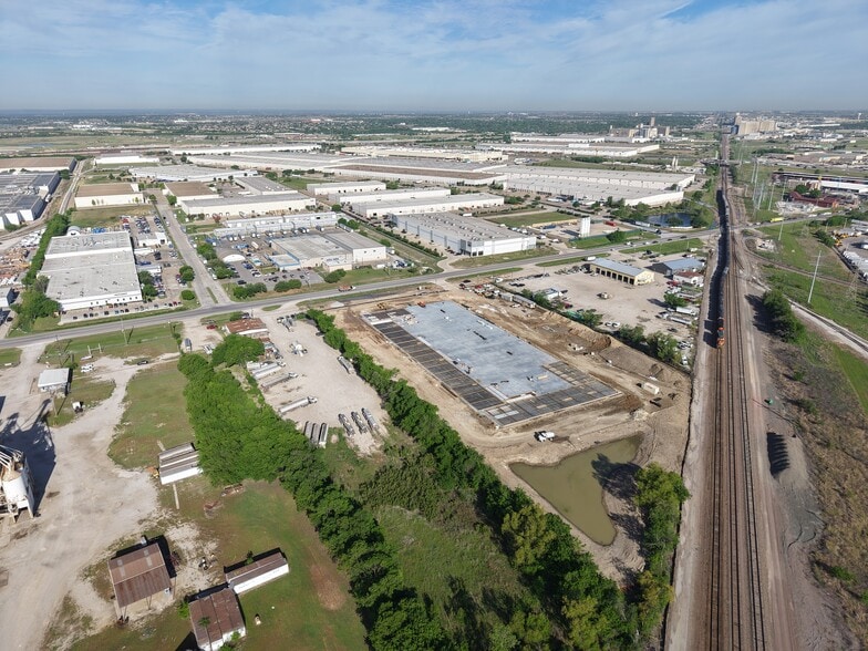 5260 Blue Mound Rd, Fort Worth, TX for lease - Construction Photo - Image 3 of 8