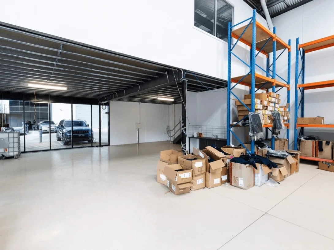 10 Cawley Rd, Yarraville, VIC 3013 - Unité 1 - - Photo intérieure - Image 2 of 3