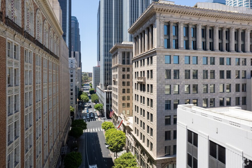 523 W 6th St, Los Angeles, CA à louer - Aérien - Image 3 de 5