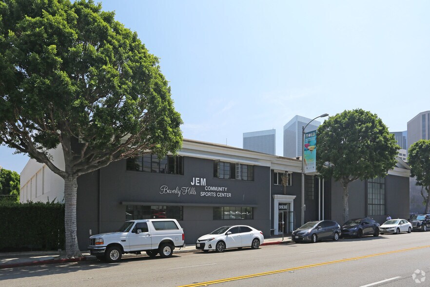 9930 Santa Monica Blvd, Beverly Hills, CA à louer - Photo du bâtiment - Image 2 de 2