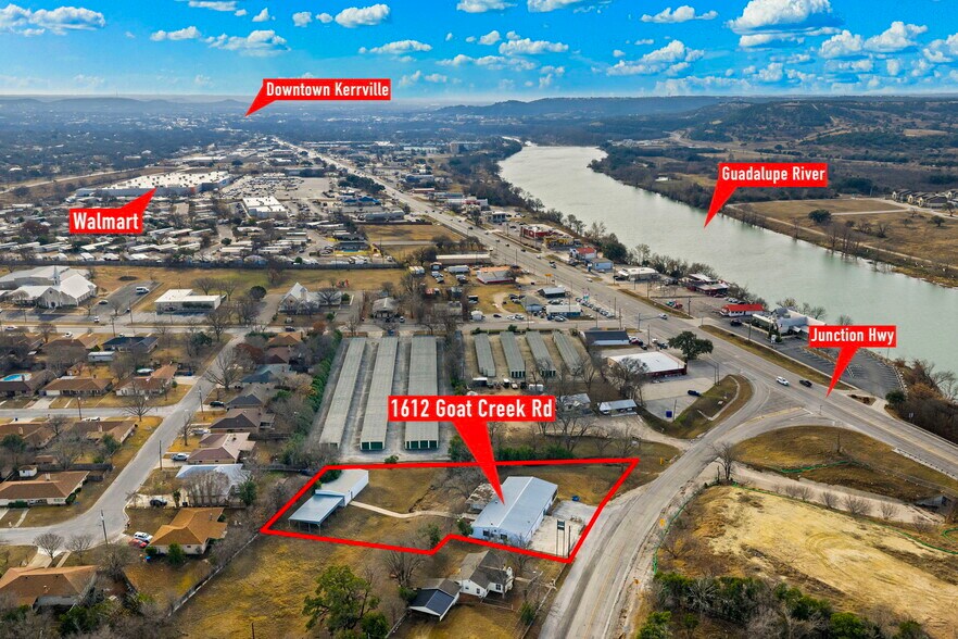 1612 Goat Creek Rd, Kerrville, TX à louer - Aérien - Image 2 de 29