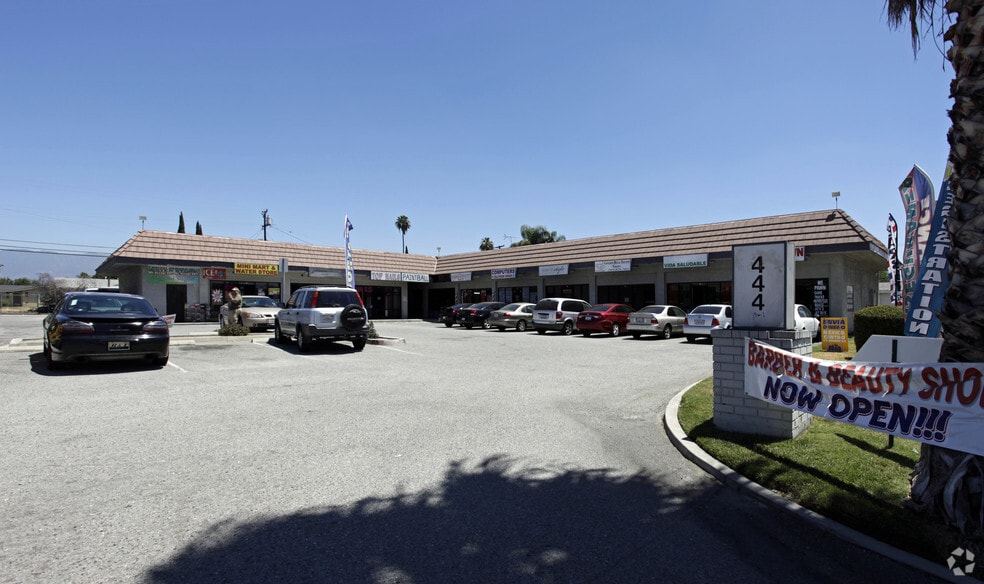 444 E Foothill Blvd, Rialto, CA for lease - Building Photo - Image 1 of 4