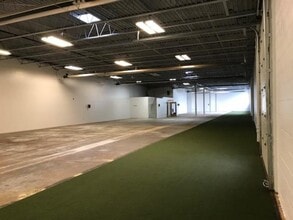 31 Tobey Rd, Bloomfield, CT for lease Interior Photo- Image 1 of 2