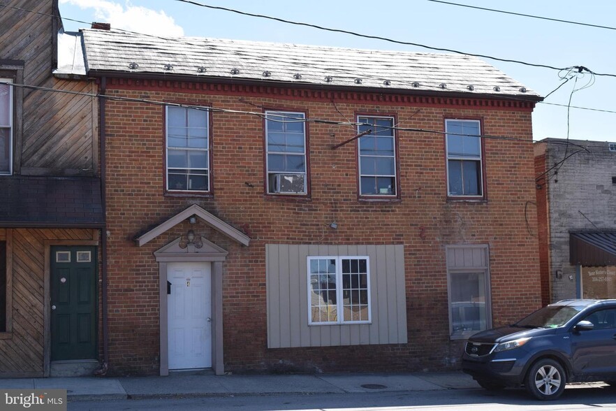 15 Virginia Ave, Petersburg, WV for sale - Primary Photo - Image 1 of 1