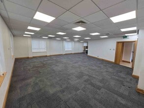 Danehill, Reading for lease Interior Photo- Image 1 of 1